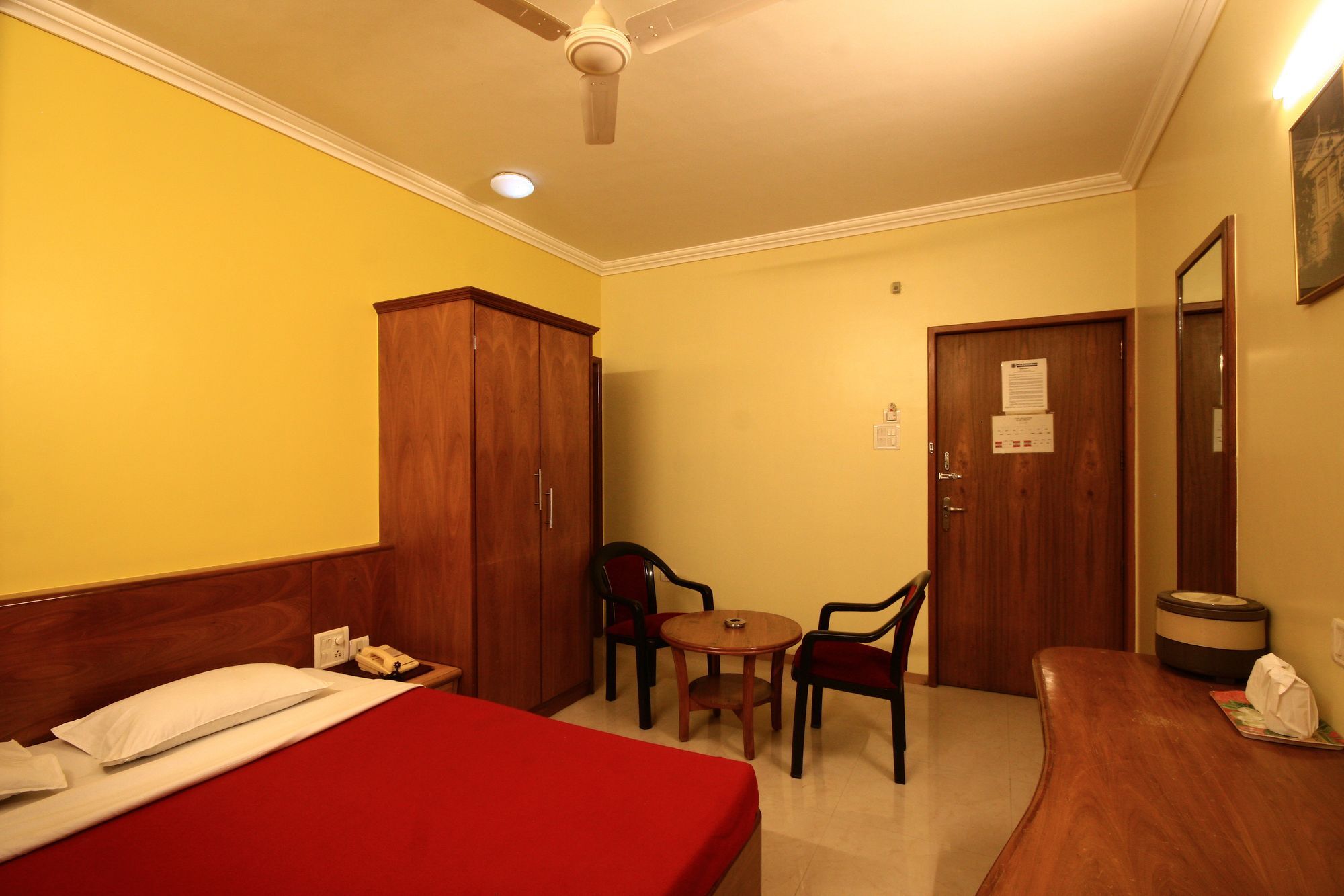 Hotel Deccan Park Pune Dış mekan fotoğraf